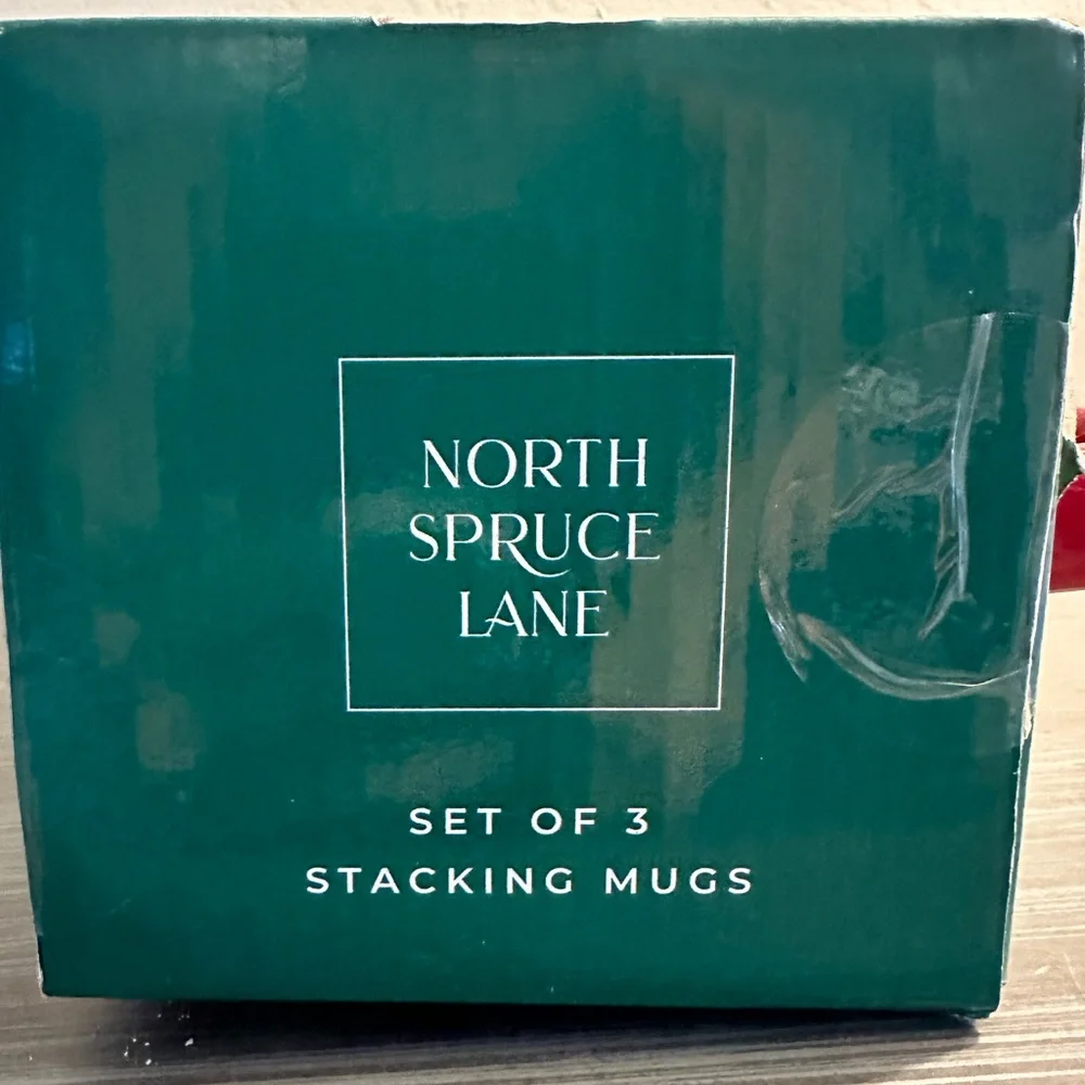 🆕North Spruce Lane Set of 3 Stacking Mugs